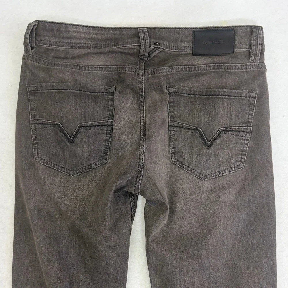 Diesel Larkee Regular Straight Jeans Mens 31x32 0687J Grey Stretch Button Fly